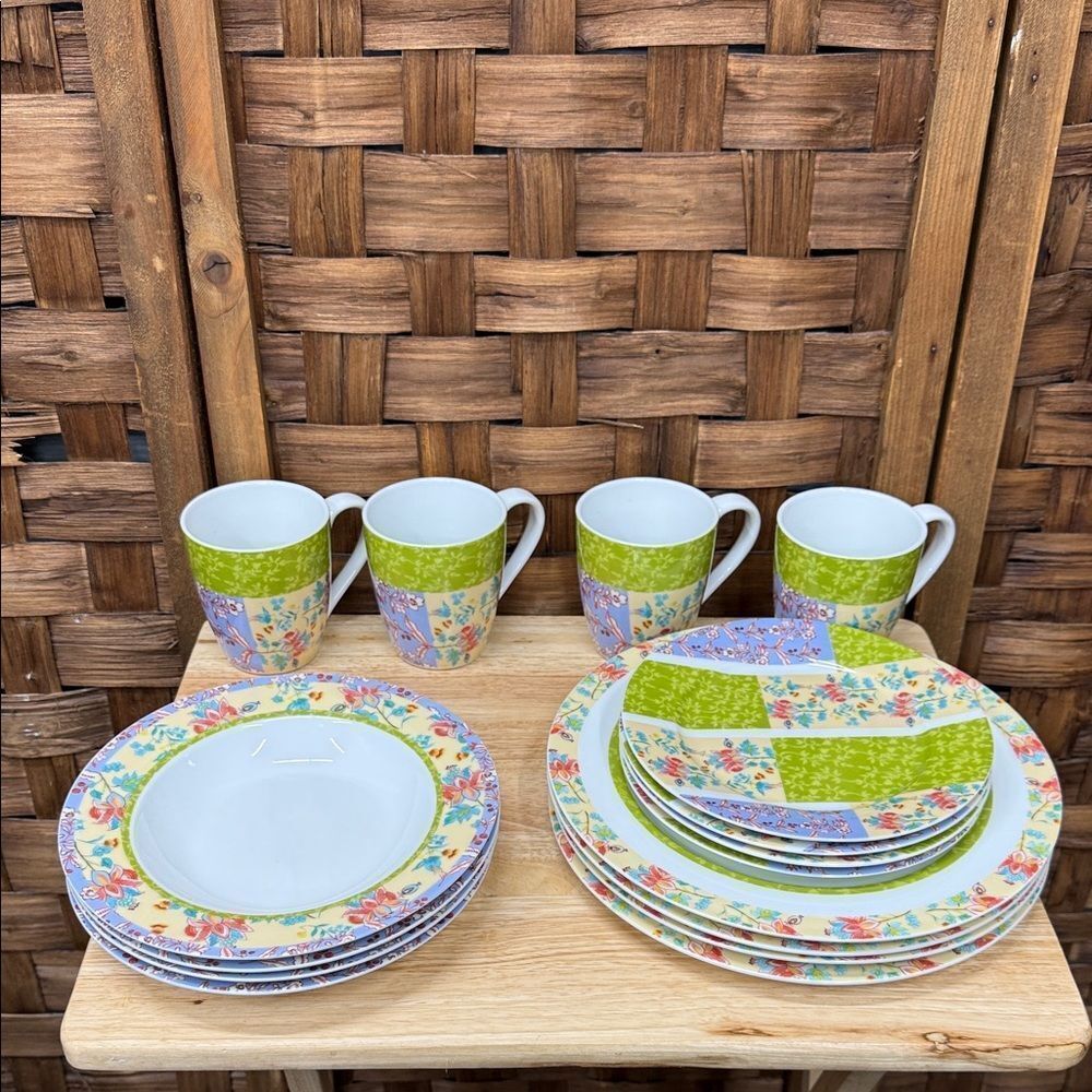 Charming Floral Patchwork Dinnerware Set